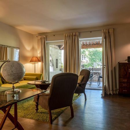 Le Prieure Hotel Villeneuve-les-Avignon Bagian luar foto