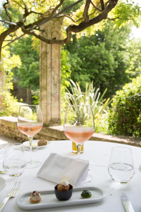 Le Prieure Hotel Villeneuve-les-Avignon Bagian luar foto