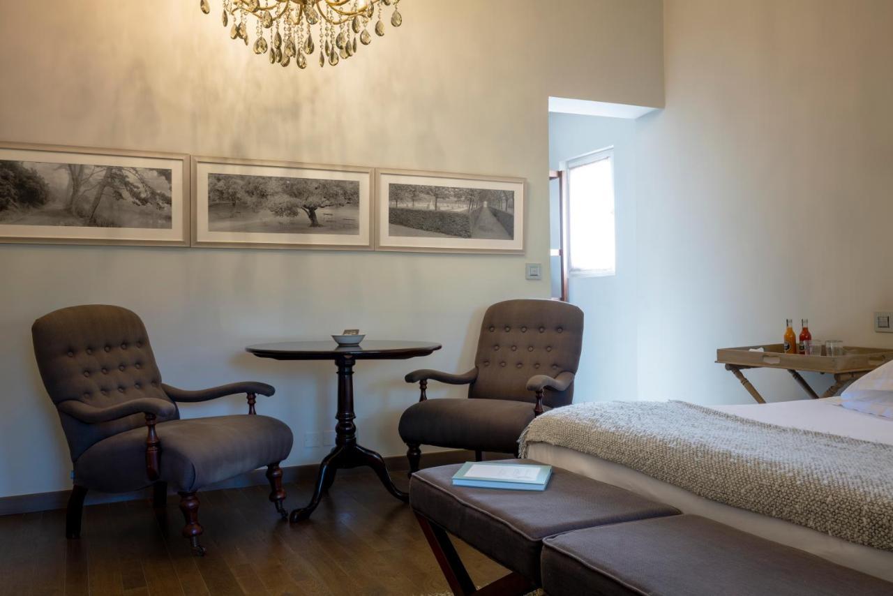 Le Prieure Hotel Villeneuve-les-Avignon Bagian luar foto