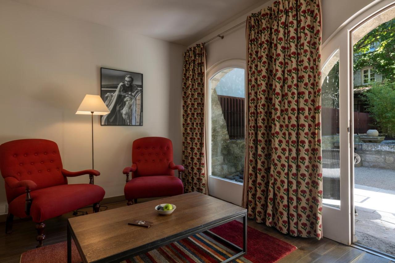 Le Prieure Hotel Villeneuve-les-Avignon Bagian luar foto