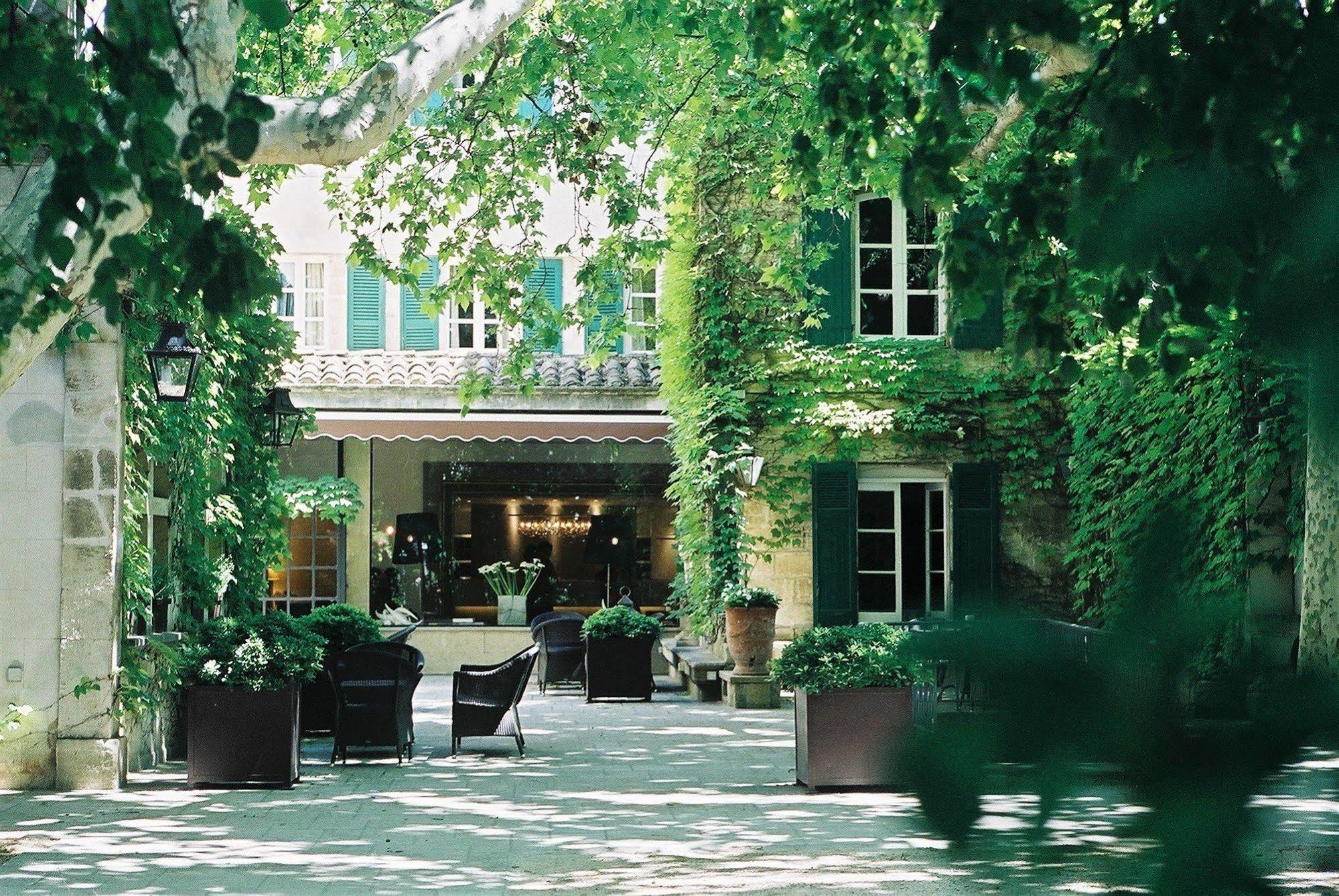 Le Prieure Hotel Villeneuve-les-Avignon Bagian luar foto
