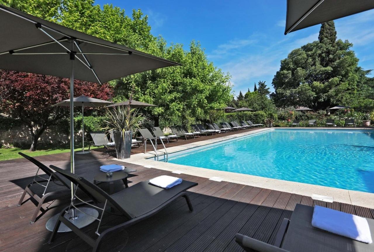 Le Prieure Hotel Villeneuve-les-Avignon Bagian luar foto