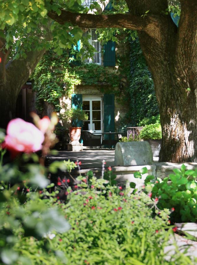Le Prieure Hotel Villeneuve-les-Avignon Bagian luar foto